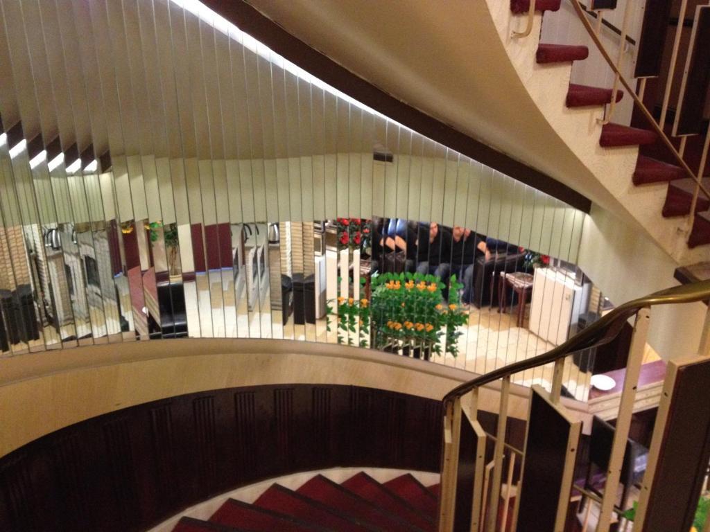 Chomedey Inn Laval Dış mekan fotoğraf