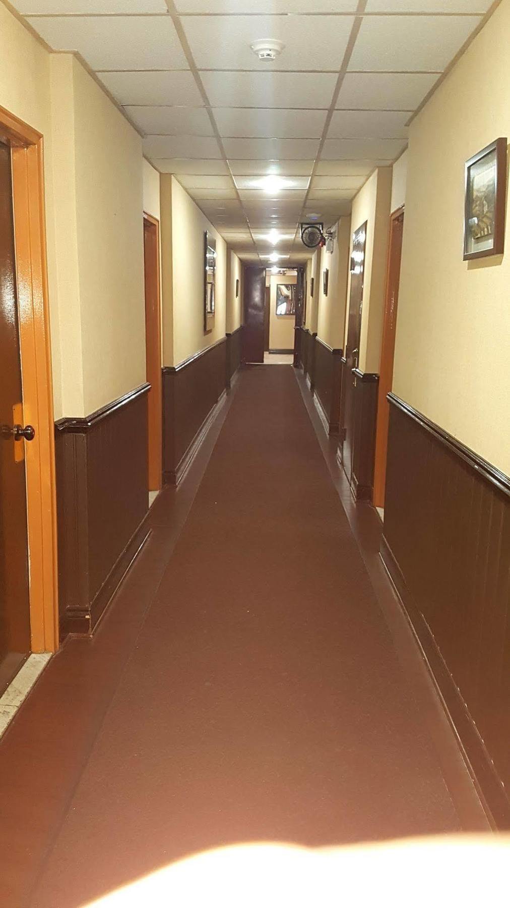 Chomedey Inn Laval Dış mekan fotoğraf