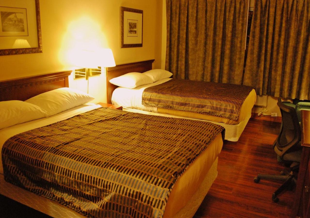 Chomedey Inn Laval Dış mekan fotoğraf